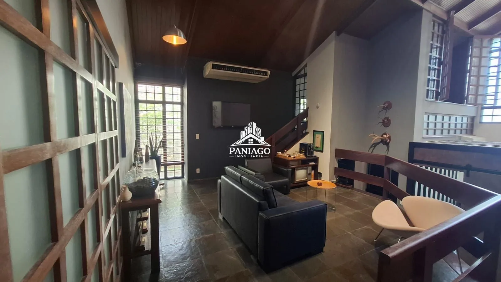 Imagem SOBRADO IMOBILIADO NO BAIRRO RIBEIRÃO DA PONTE