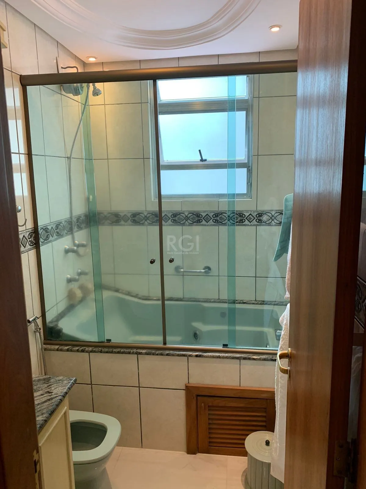 Imagem Apartamento para Venda - 130m², 3 dormitórios, sendo 1 suites, 1 vaga - Rio Branco
