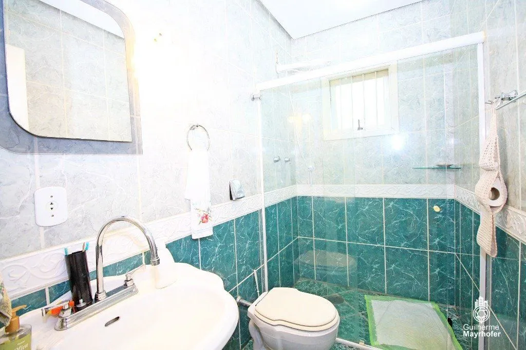 Imagem Casa para Venda - 130m², 3 dormitórios, sendo 1 suites, 4 vagas - Sarandi