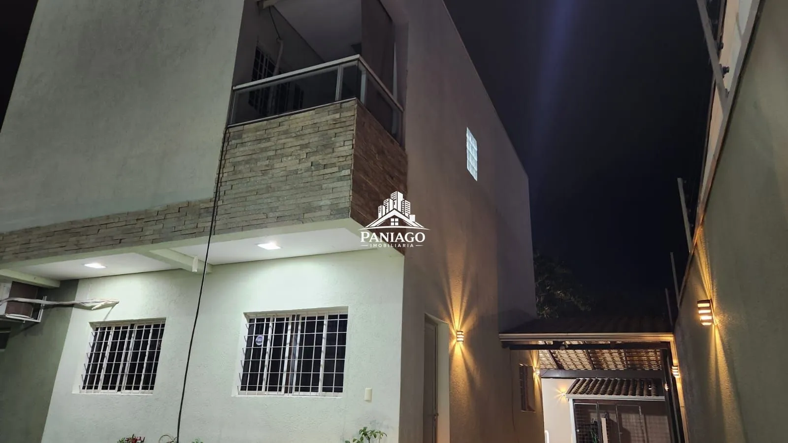 Imagem Sobrado com 4 Quartos, Piscina e Energia Solar à Venda na Morada do Ouro 2