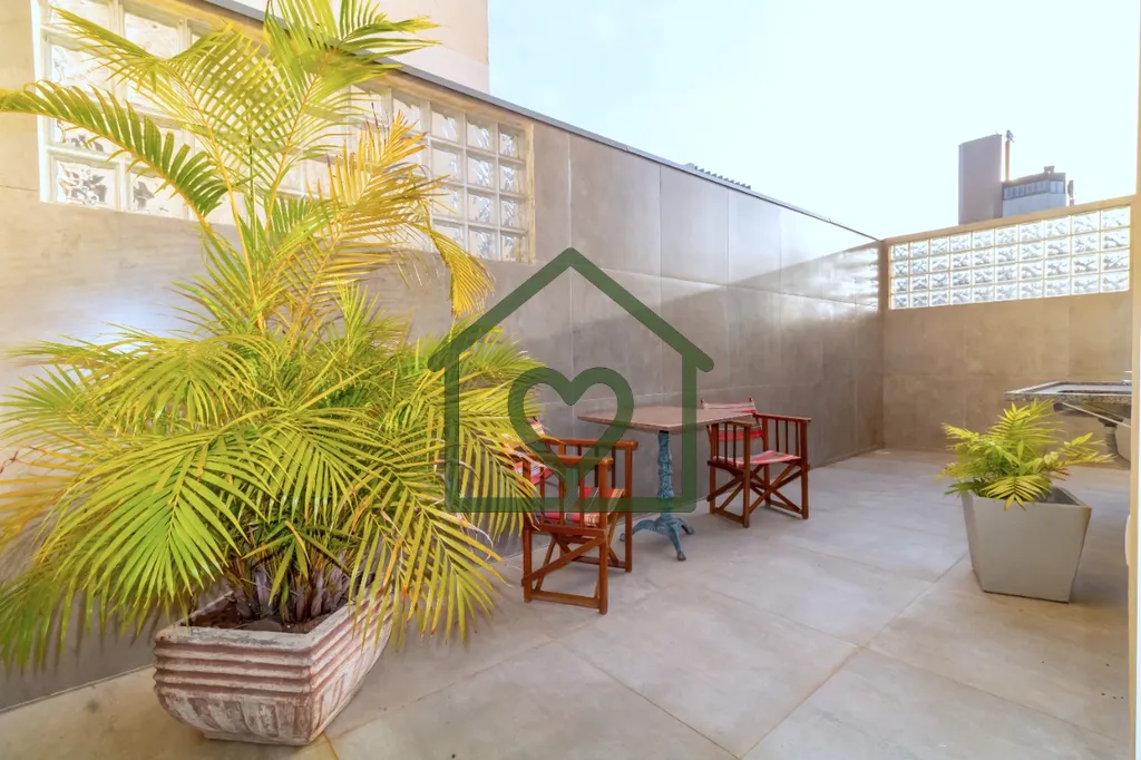 Imagem Encante-se por este apartamento garden de 171m² de área privativa, com móveis planejados de alta ...