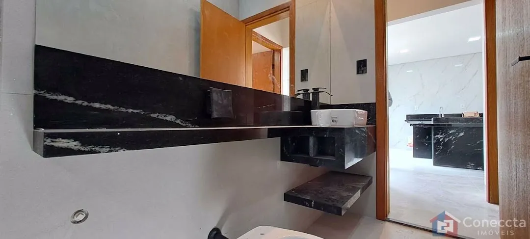 Imagem Casa com 3 dormitórios à venda, 231 m² por R$ 750.000,00 - Afonso Queiroz - Patos de Minas/MG