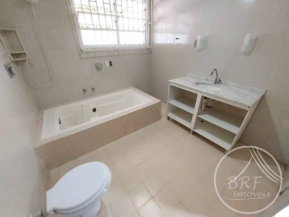Imagem Vendo casa Frente Mar, terreno amplo, Balneário Estreito Florianópolis SC