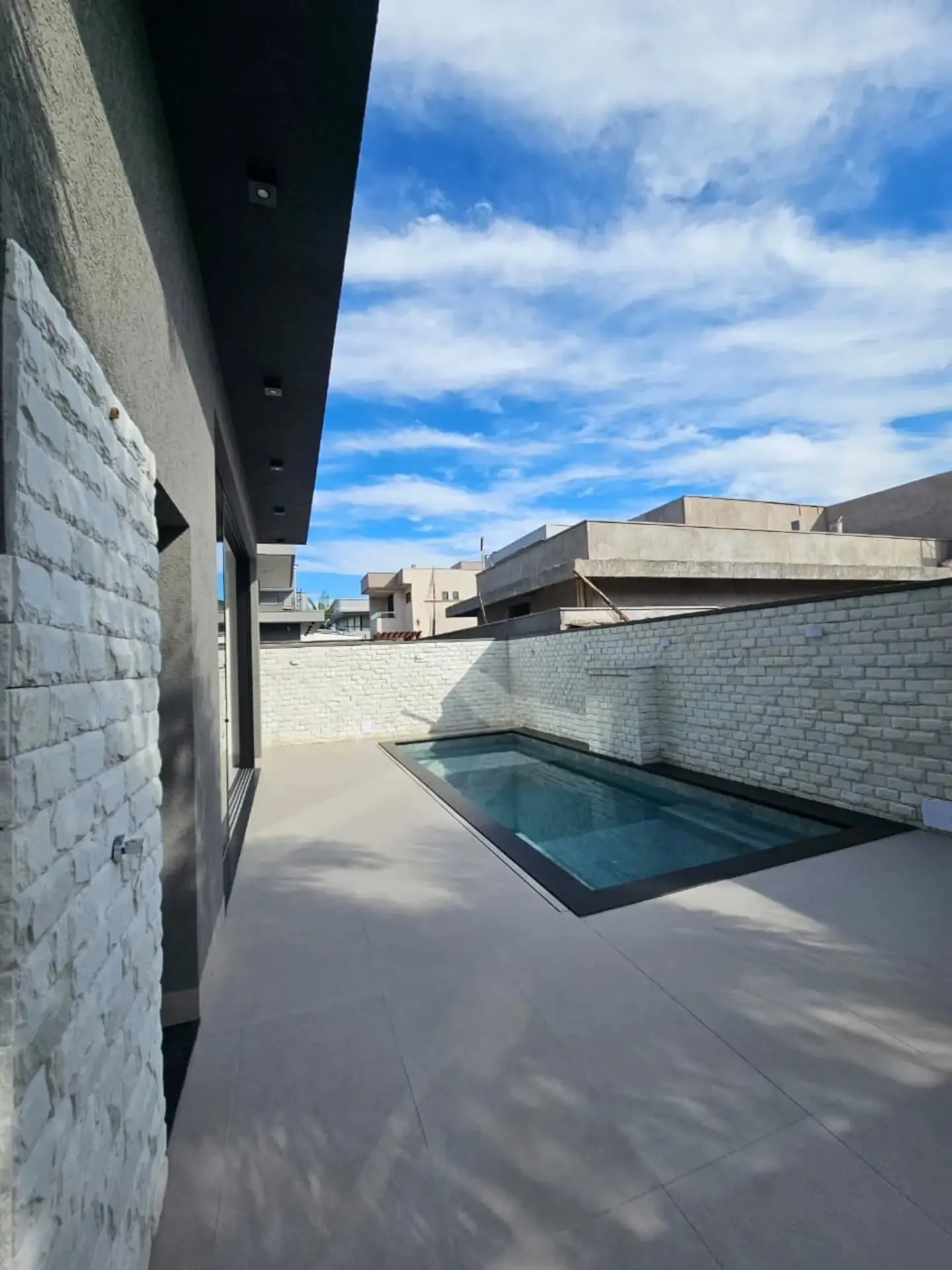 Imagem Sobrado 4 Suites 238 M/2 De Area Const No Parqville Jacaranda