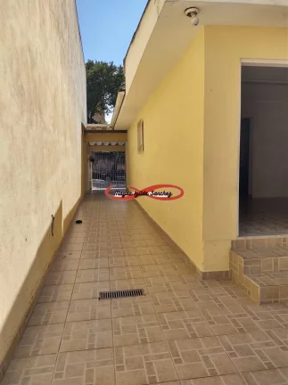 Imagem CASA TÉRREA À VENDA AO LADO DO METRÔ ARTUR ALVIM.