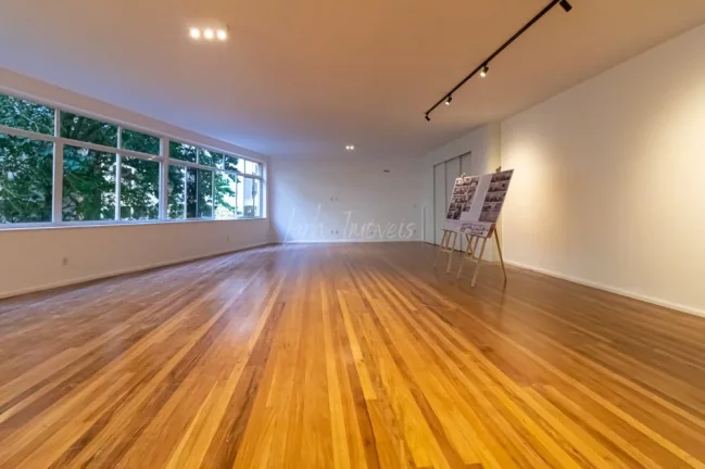 Imagem Transforme espaços em sonhos vivos. Copacabana te espera.