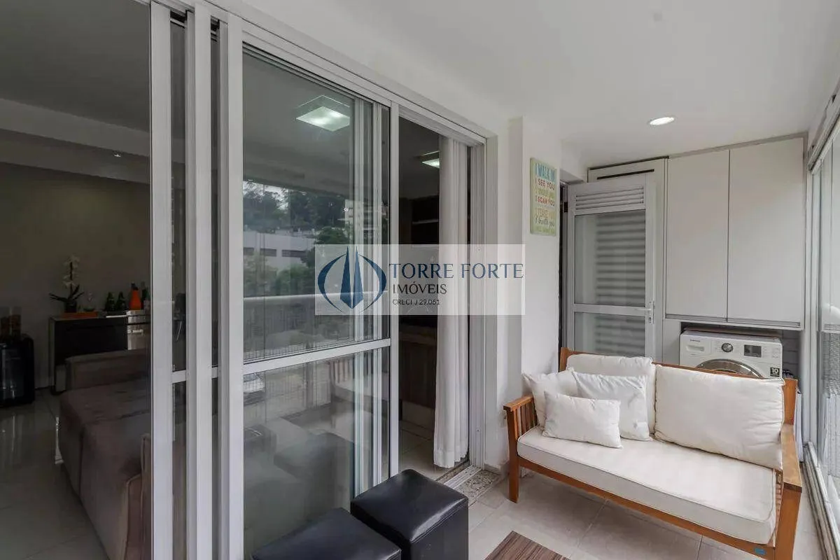 Imagem Lindo apartamento mobiliado, com 66 m², 2 dorms., sendo 1 suíte, 1 vaga