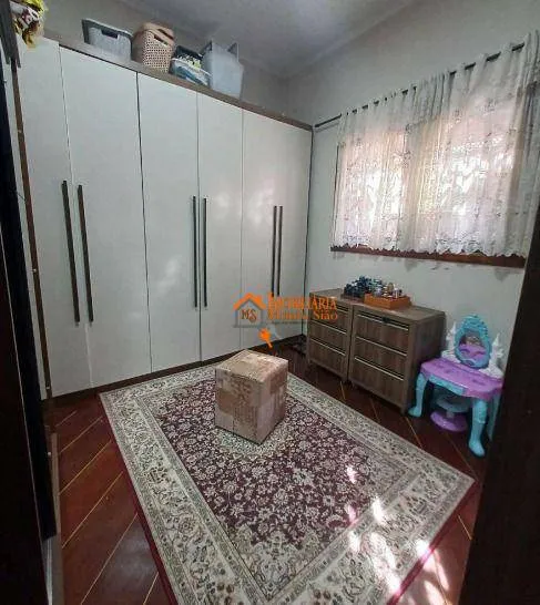 Imagem Sobrado com 3 dormitórios à venda, 300 m² por R$ 850.000,00 - Jardim Rosana - Guarulhos/SP