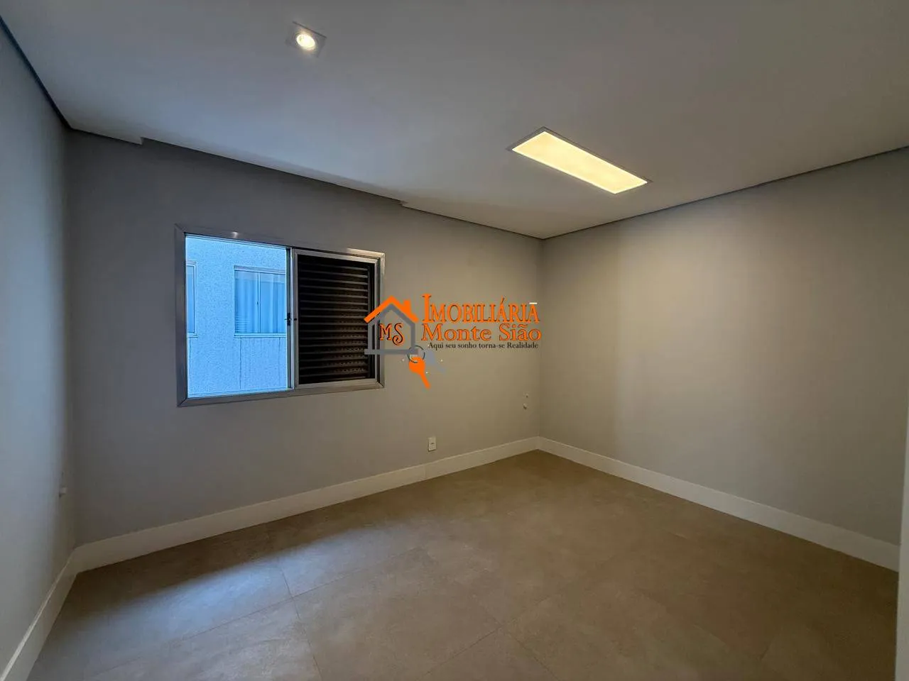 Imagem Sala para alugar, 12 m² por R$ 1.430/mês - Centro - Guarulhos/SP