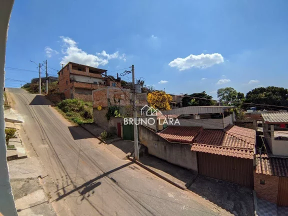 Imagem Casa com 3 dormitórios à venda, 300 m², Juscelino Kubitschek - Igarapé/MG