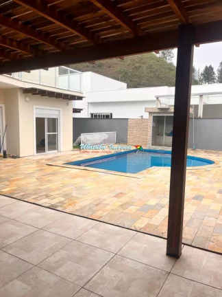 Imagem Linda casa em condomínio fechado com 04 suítes com lazer completo