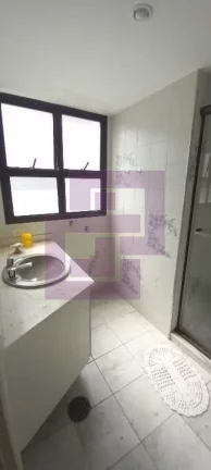 Imagem Amplo apartamento em Pitangueiras!!!