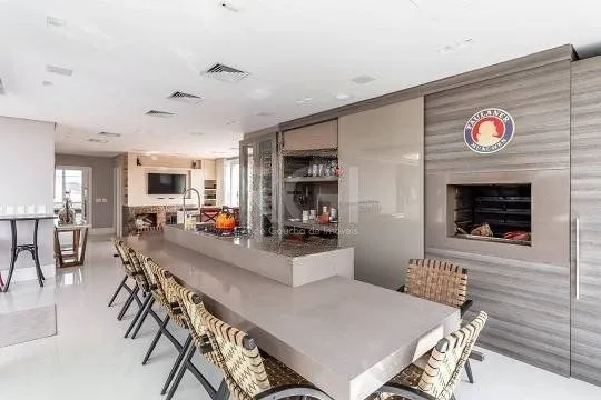 Imagem Cobertura para Venda - 626m², 6 dormitórios, sendo 6 suites, 7 vagas - Rio Branco