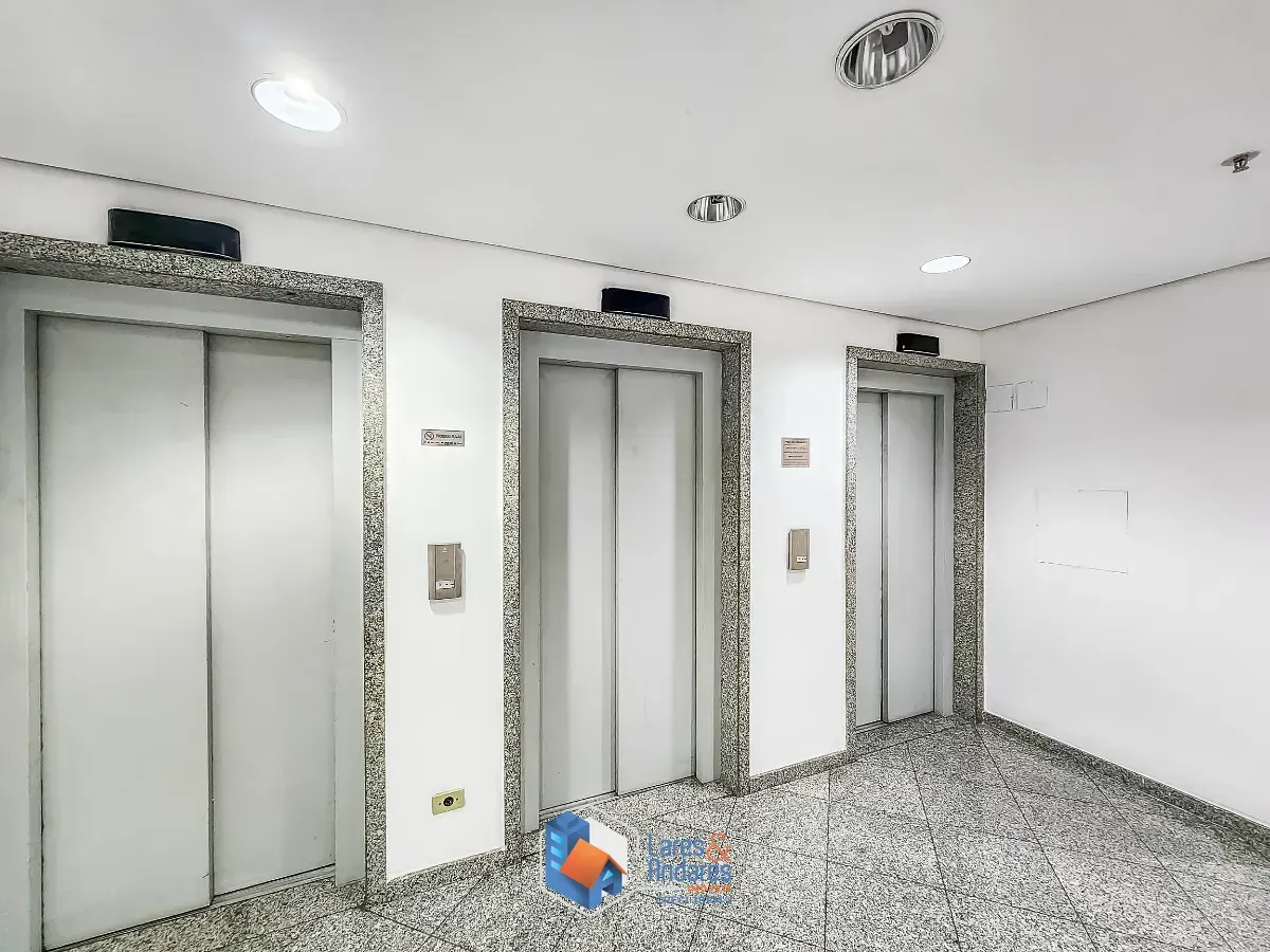 Imagem Conjunto comercial para venda em Santo Amaro, 70m²