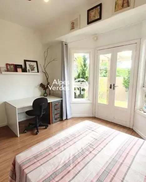 Imagem VENDE-SE CASA COM 03 SUÍTES EM IMBÉ, A MENOS DE 5 MINUTOS DO MAR.