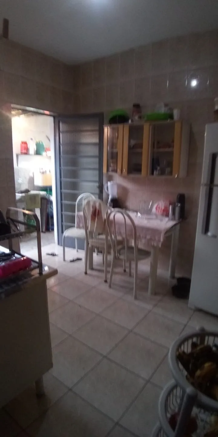 Imagem Casa à venda 2 Quartos, 1 Vaga, 175.5M², Campinho, Guaratinguetá - SP