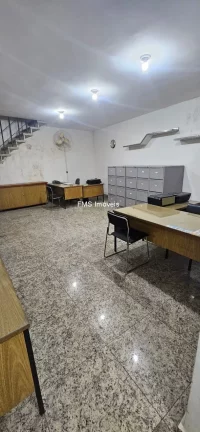Imagem Galpão com 1370m2 no Brás.