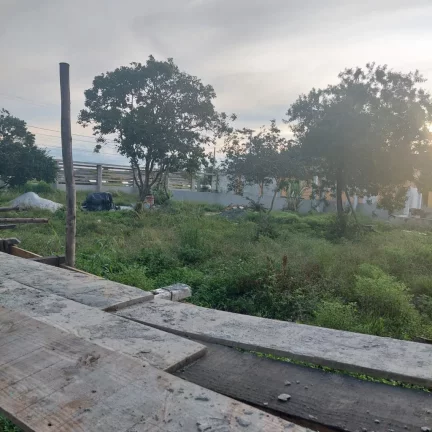 Imagem A VENDA TERRENO DE FRENTE PARA PRAIA COM CASA EM SANTA MÔNICA GUARAPARI-ES