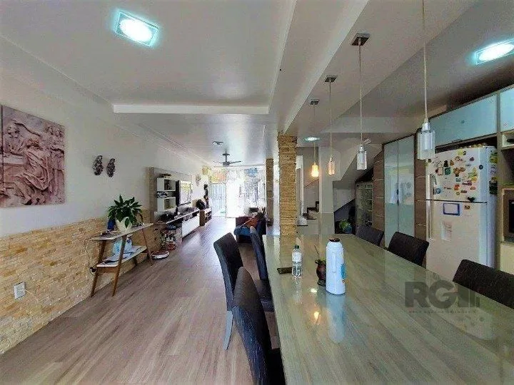 Imagem Casa, 234m², 3 dormitórios, Cristal