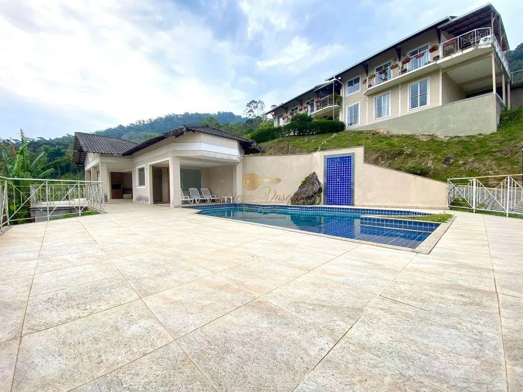 Imagem Casa em Condomínio para Venda em Teresópolis / RJ no bairro Vargem Grande