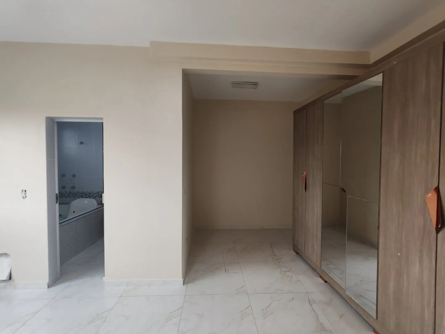 Imagem Prédio Residencial à Venda com 5 dormitórios no Parque Verde em Cascavel
