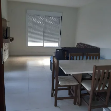 Imagem Casa à venda em Garopaba-SC, bairro Pinguirito: 2 suítes, sala ampla, 110m².