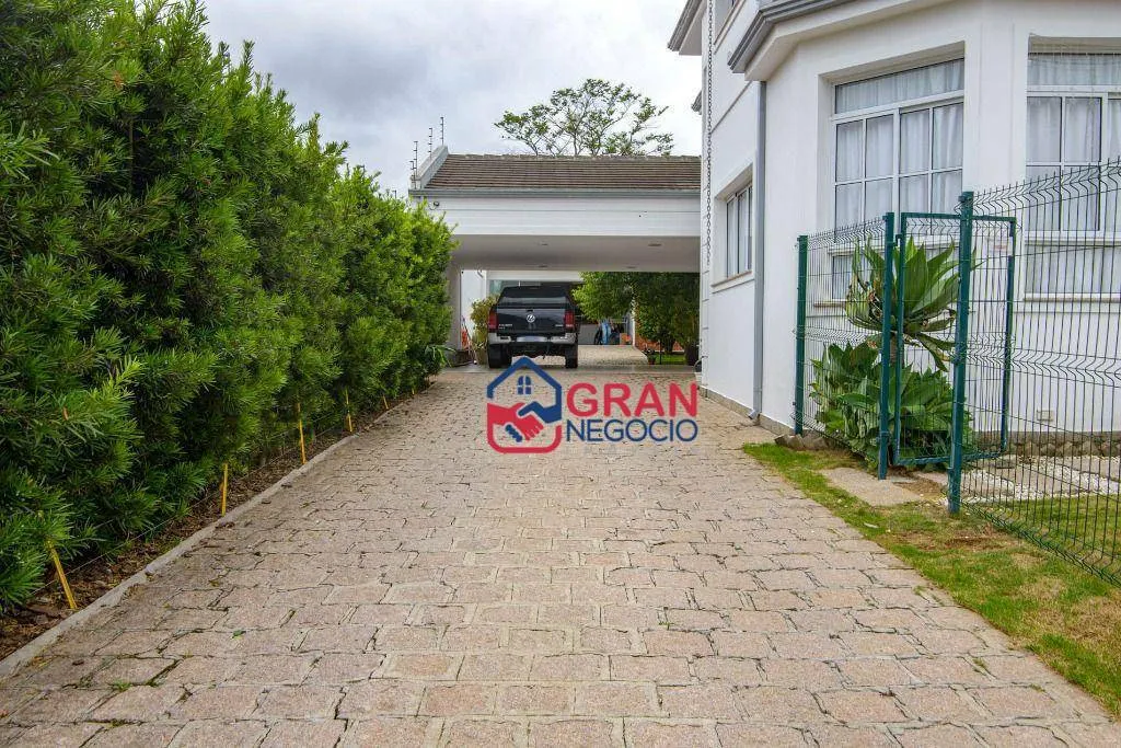Imagem Casa de Alto Padrão à Venda - Santa Felicidade - Curitiba