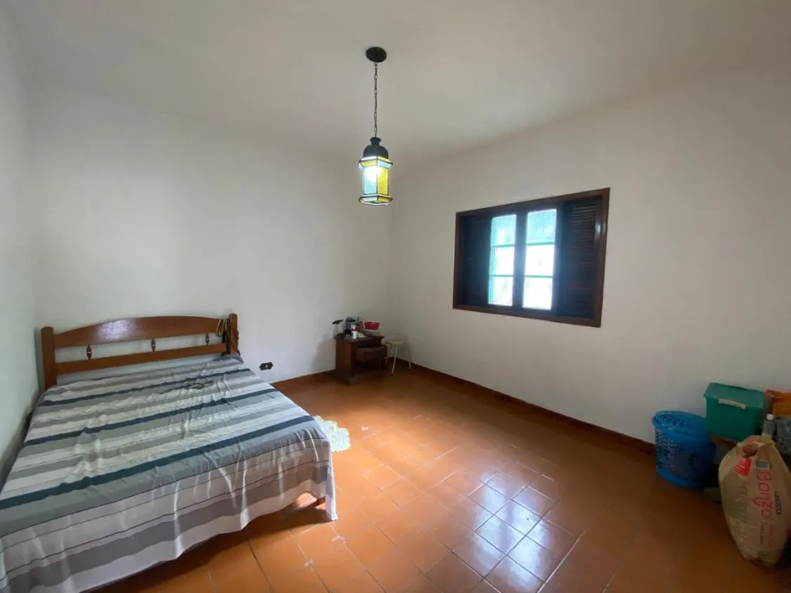Imagem CASA ISOLADA 3 DORM E EDICULA LADO PRAIA FINANCIAMENTO BANCARIO ITANHAEM