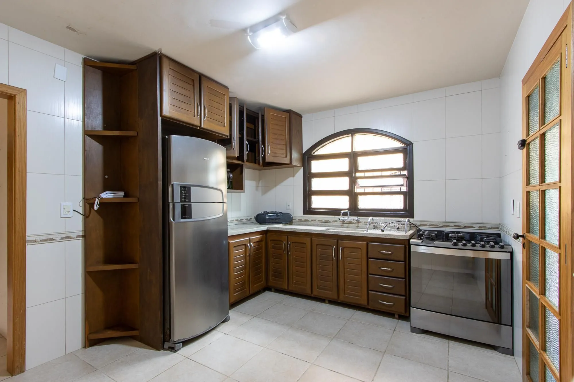 Imagem Casa de condomínio, 3 dormitórios, 1 suíte, 1 vaga coberta, no bairro Cristal.