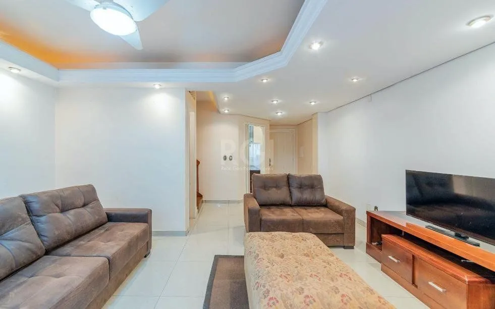 Imagem Casa Condominio para Venda - 210m², 3 dormitórios, sendo 3 suites, 1 vaga - Tristeza