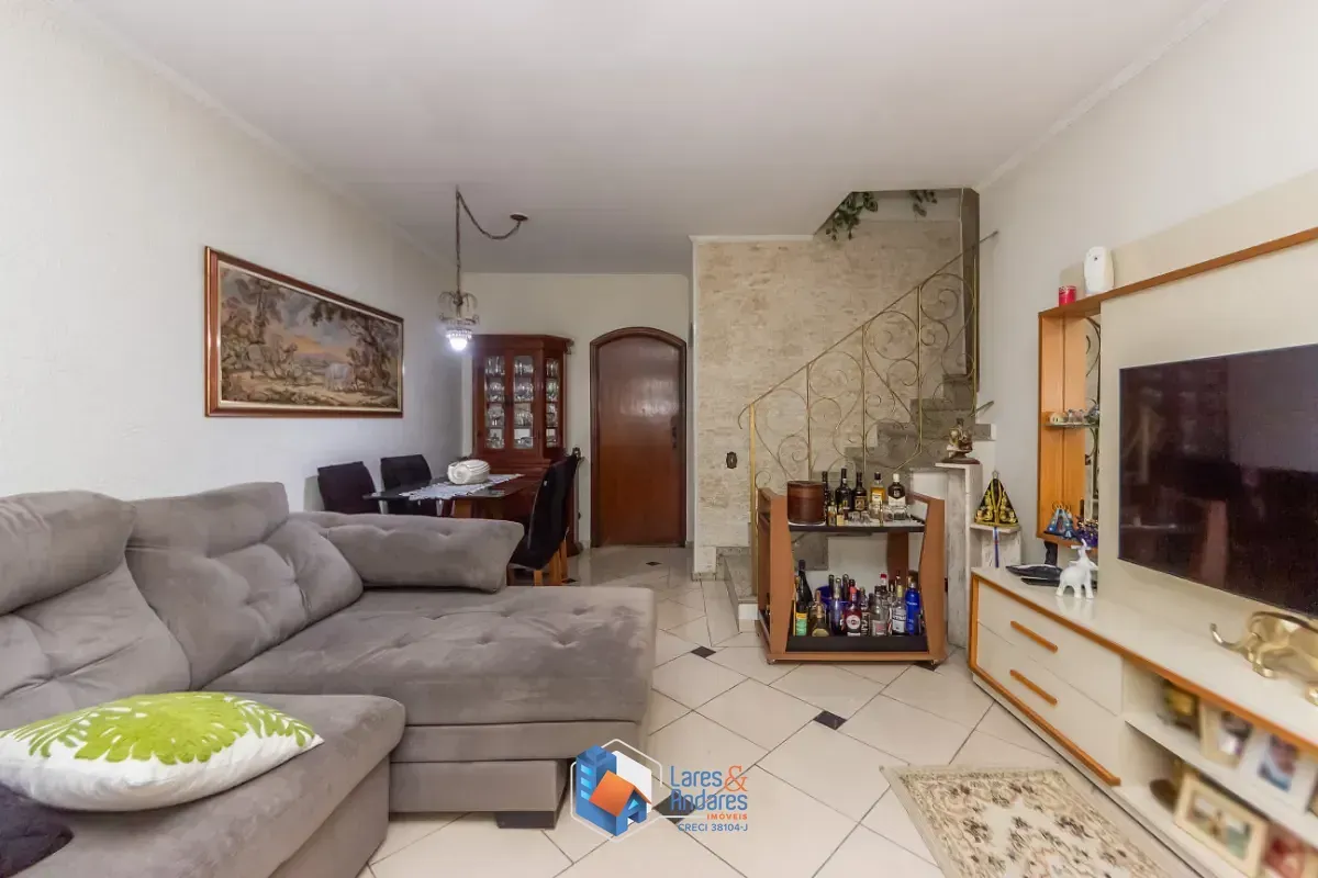 Imagem Sobrado para venda em Vila Guilherme com 4 quartos, sendo 2 suítes, 181m²