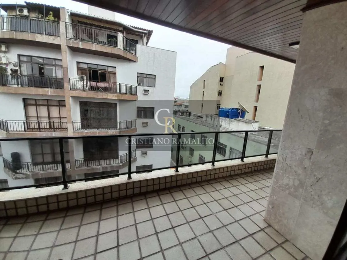 Imagem Cobertura à venda em Cabo Frio, Passagem, com 4 quartos