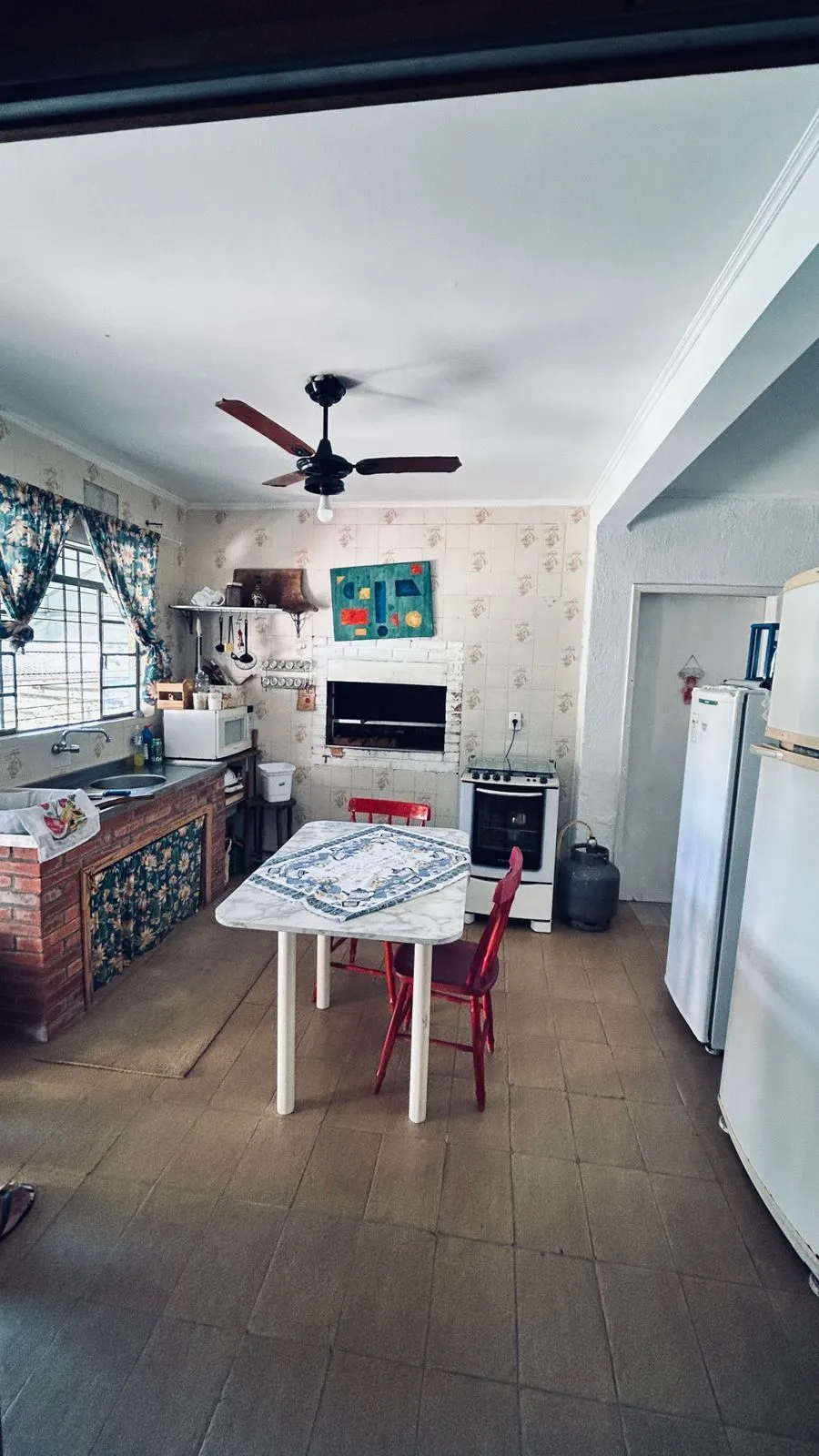 Imagem Casa com 2 dormitórios e edícula nos fundos no Bairro Nonoai