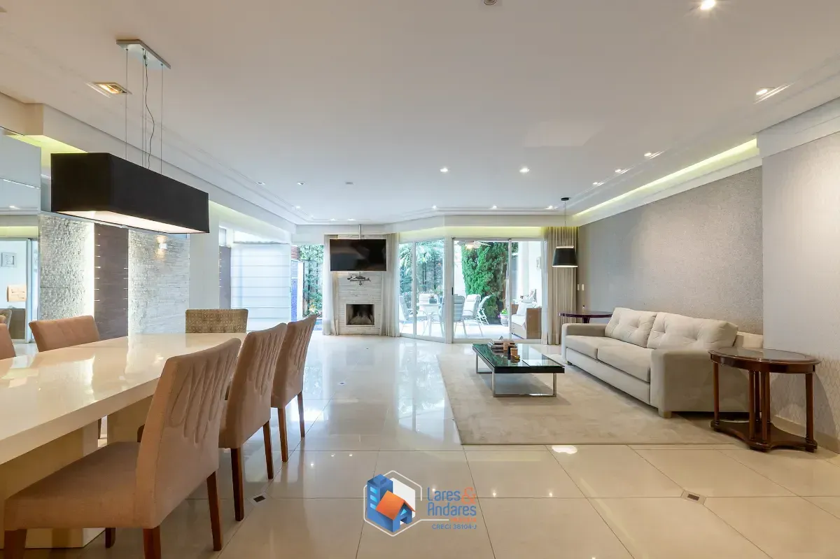 Imagem Casa no condomínio América para venda com 4 quartos, sendo 4 suítes, 383m²
