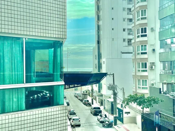 Imagem Apartamento Quadra Mar para Venda em Balneário Camboriú, CENTRO, 3 dormitórios, 1 suíte, 2 banheiros, 2 vagas