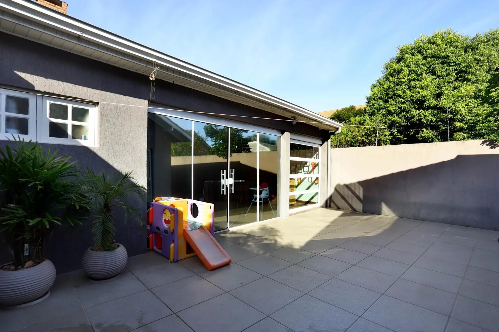 Imagem Casa mobiliada com suíte, patio e espaço gourmet completo