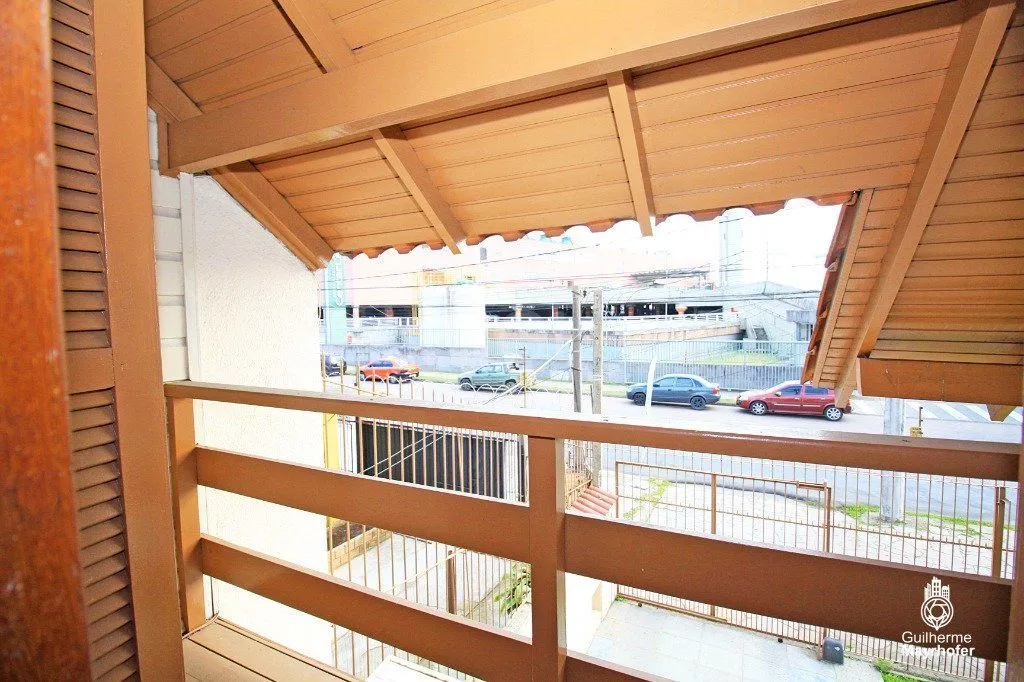 Imagem Casa para Venda - 235m², 3 dormitórios, sendo 1 suites, 3 vagas - Sarandi