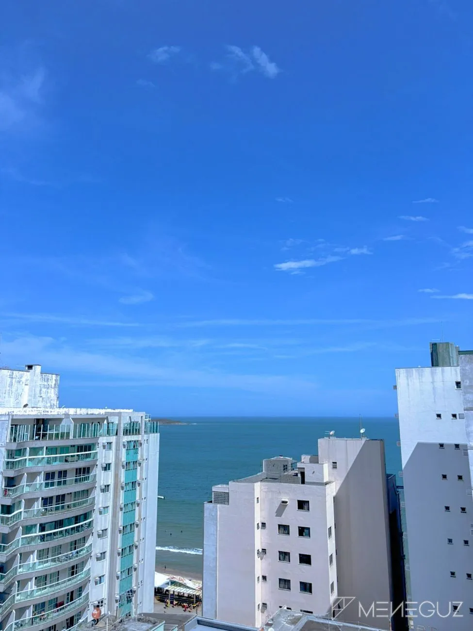 Imagem Vista para o Mar! Apartamento de 3 Quartos na Avenida Oceânica