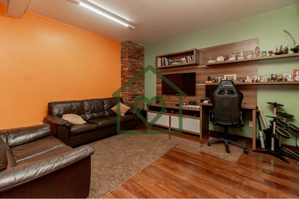 Imagem Apresento um excelente imóvel comercial e residencial localizado na Av. Pará, a apenas meia quadra...