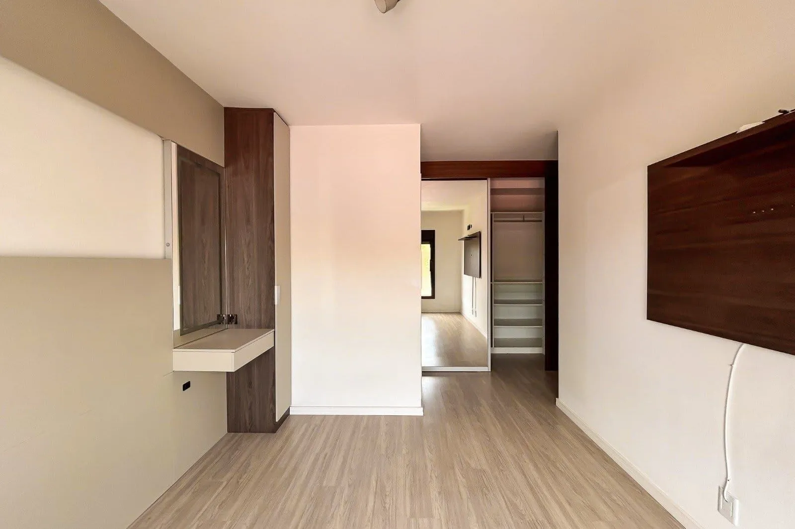 Imagem Apartamento no bairro Ipanema, 3 dormitórios - 1 suíte - 2 vagas