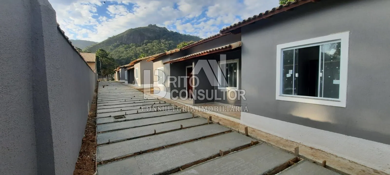 Imagem Vendo Casas em Pequeno Condomínio 2 Qts, Suíte, 1 Vaga São José do Imbassai - Marica/RJ.