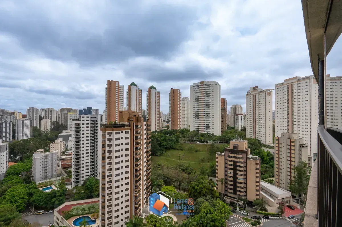 Imagem Apartamento para venda em Panamby com 4 quartos, sendo 2 suítes, 130m²