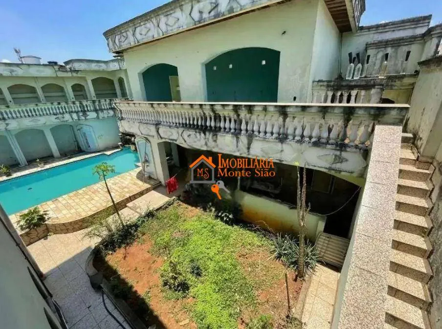 Imagem Sobrado com 5 dormitórios à venda, 600 m² por R$ 2.438.000,00 - Jardim Vila Galvão - Guarulhos/SP