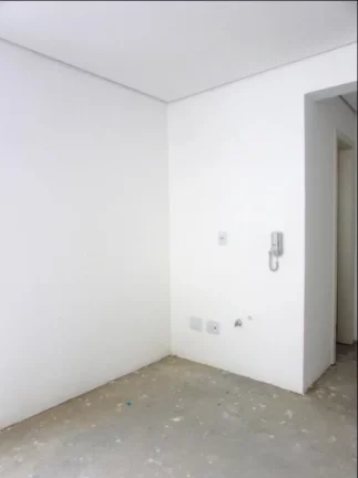 Imagem Na Luzitana, sala comercial de 41 m² com vaga.