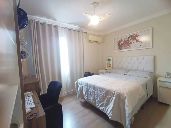 Imagem Apartamento com 3 dormitórios e 2 vagas no centro de Balneário Camboriú