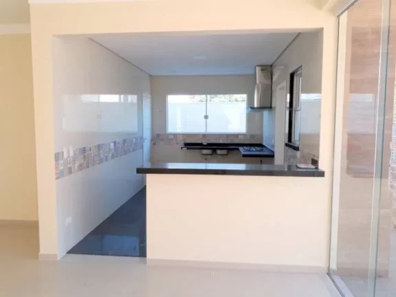 Imagem CASA ASSOBRADADA EM CONDOMIINIO COM SEGURANÇA 24 HS