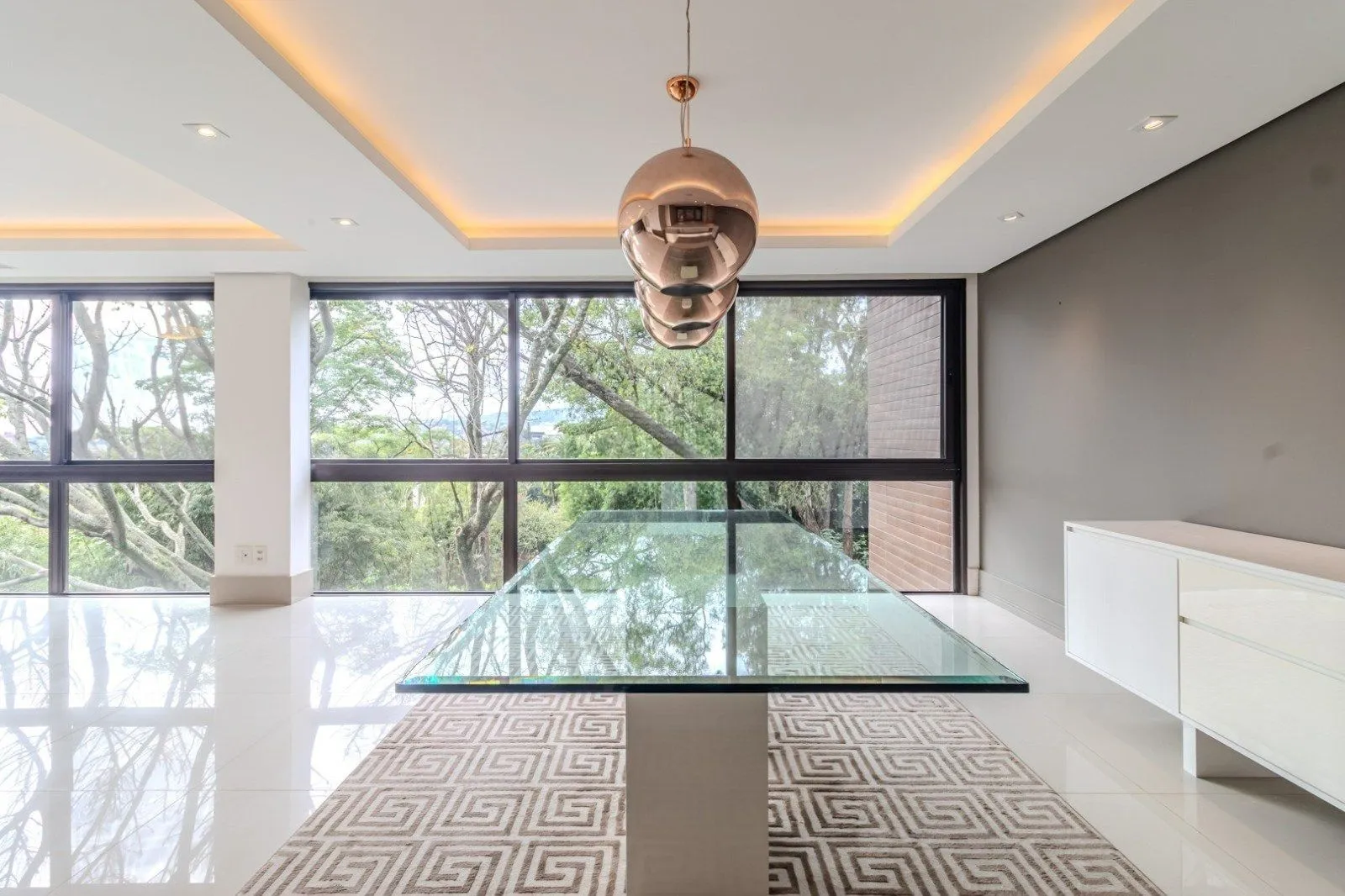Imagem Alto Padrão no TERRAZAS: 4 Suítes, 312m² e Vista Incrível para a Natureza