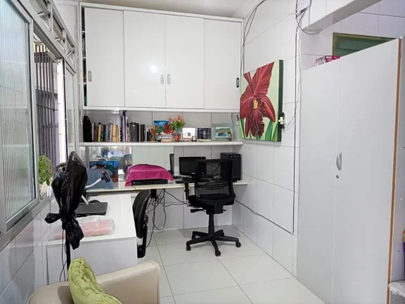 Imagem Casa para Venda em Recife, Areias, 3 dormitórios, 1 suíte, 2 banheiros, 2 vagas