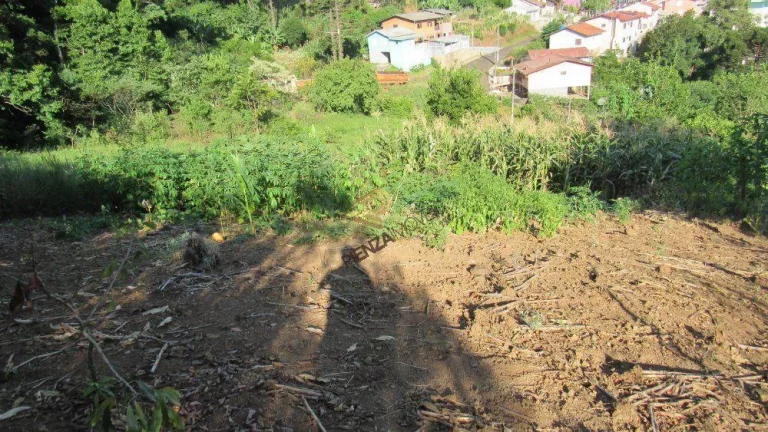 Imagem Terreno para Venda em Concórdia, Petrópolis