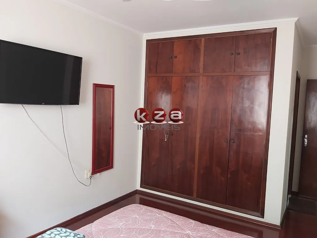 Imagem Oportunidade única: Casa à venda em Valinhos-SP, no Jardim Celani, com 3 quartos, suíte, 3 salas, 2 banheiros, 2 vagas - 198m².